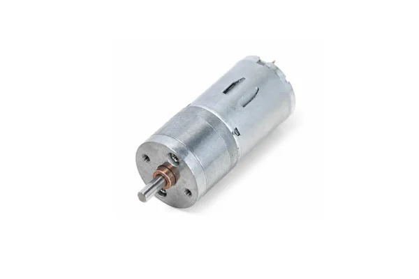 370 gear motor isometric front view High-angle isometric view of 370 gear motor front shaft and casing