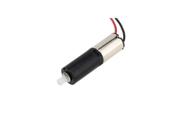 Front close-up of plastic planetary gearbox and output shaft on 6mm motor